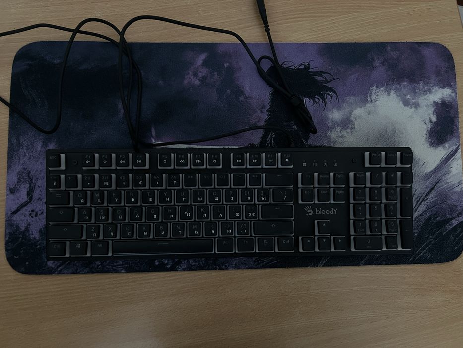 Клавіатура Bloody