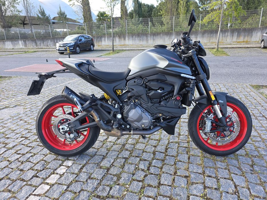 Ducati Monster 937
