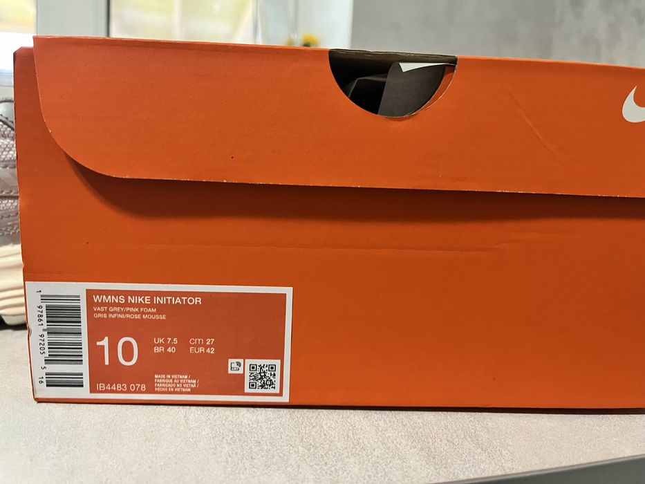 Nike Initiator, унісекс, практично нові,взуття, жінки/чоловіки