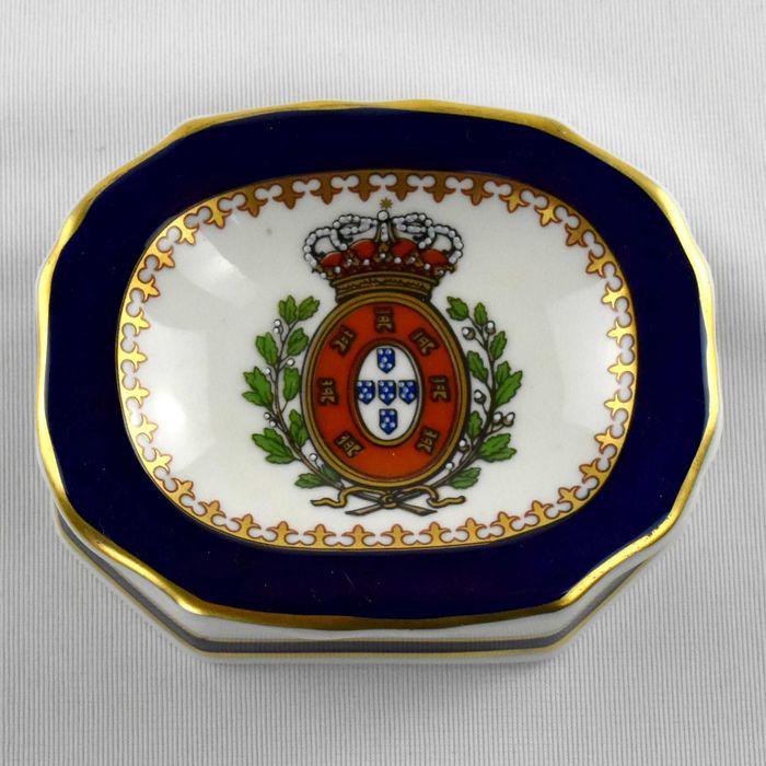 Saleiro em porcelana Porart decoração D. Pedro IV