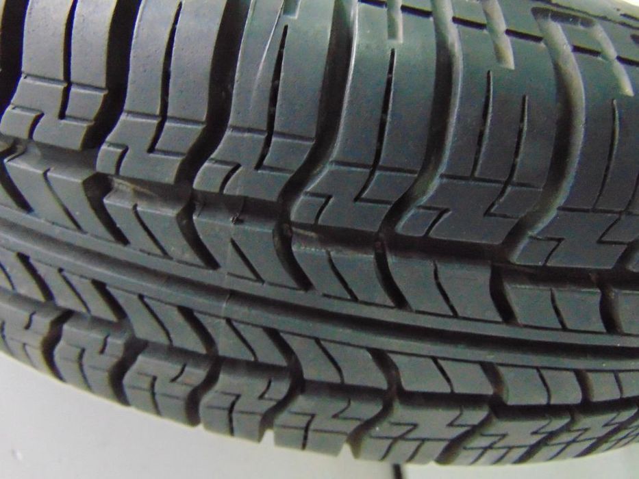Citroen visa jante com pneu