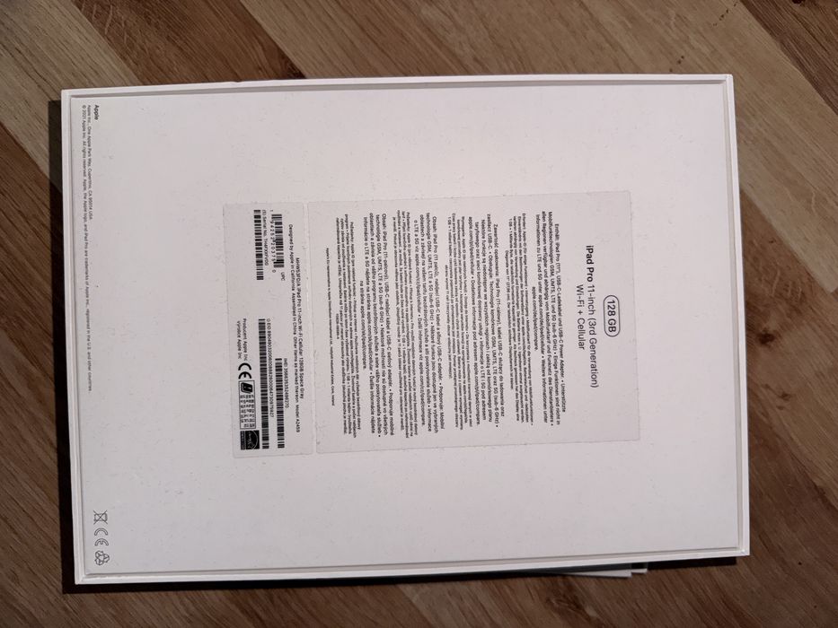 iPad Pro 11” M1 128 GB Wi-Fi + Cellular + Apple Smart Folio | Idealny stan