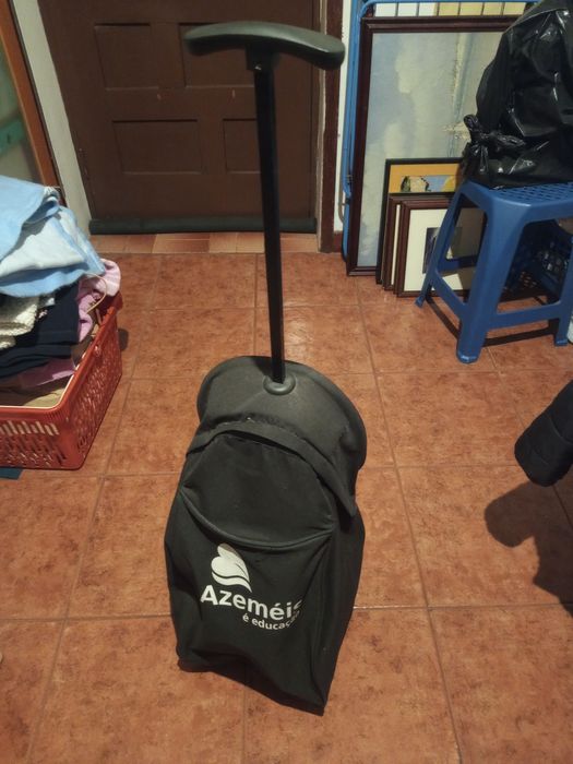 Trólei mochila bom estado