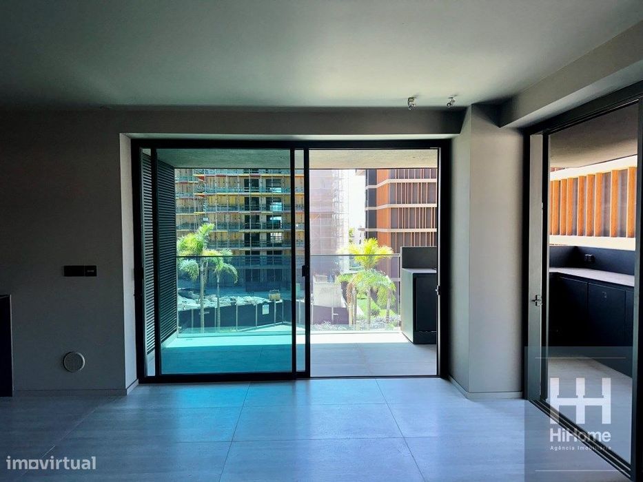 Apartamento T1 no Varino 08 com terraço de 23m2