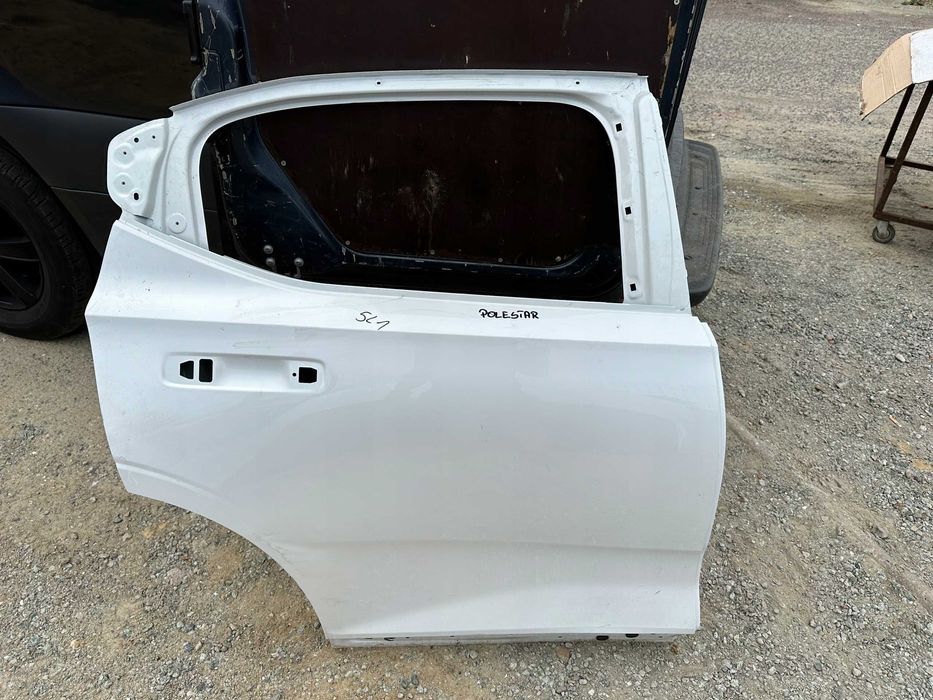 Polestar  2 двері