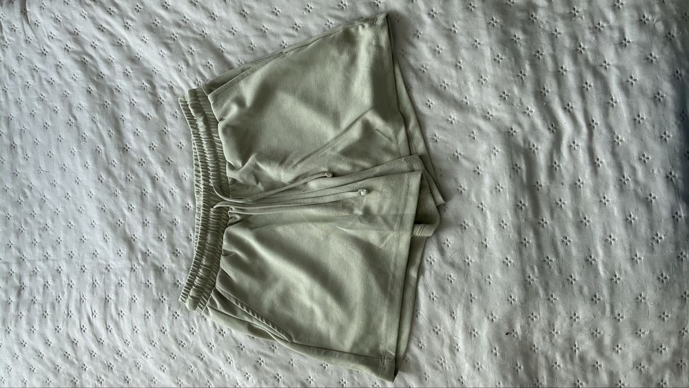 Sinsay spodenki zielone khaki XS/34