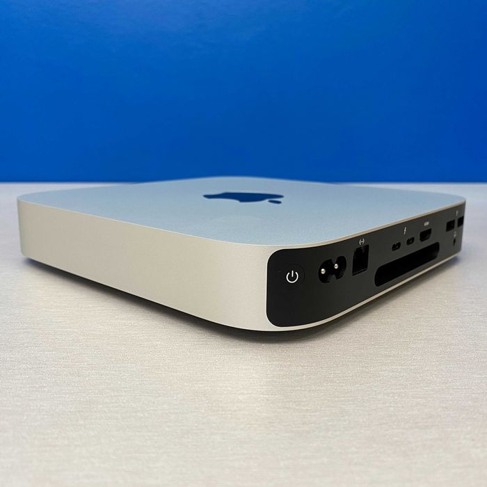 Apple Mac Mini (M2 8-Cores/8GB/256GB SSD)