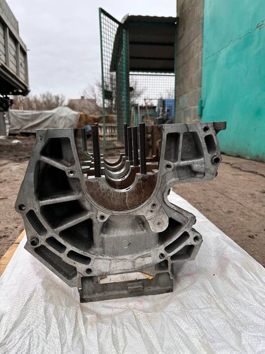 Блок двигателя Мазда сх7 2.3 турбо