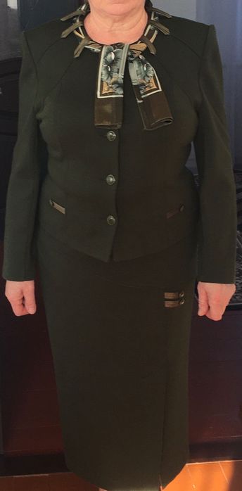 Продається жіночий костюм