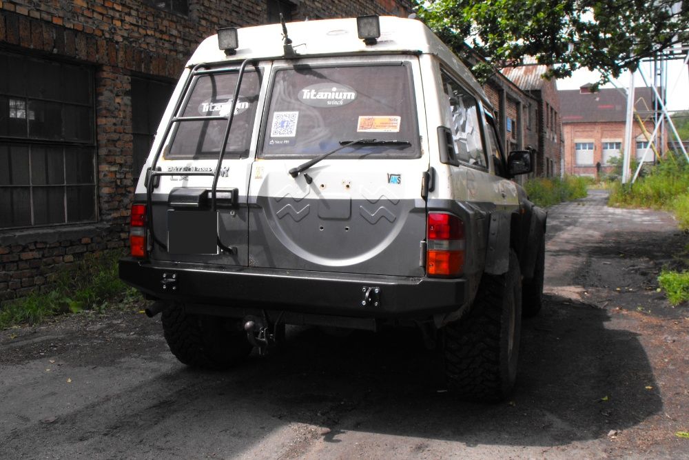 Zderzak stalowy Nissan Patrol Y60 - tył / tylny