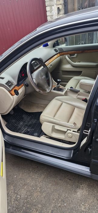 Срочно продам  ауди а4