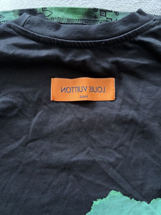Koszulka LV Rozmiar S w super stanie