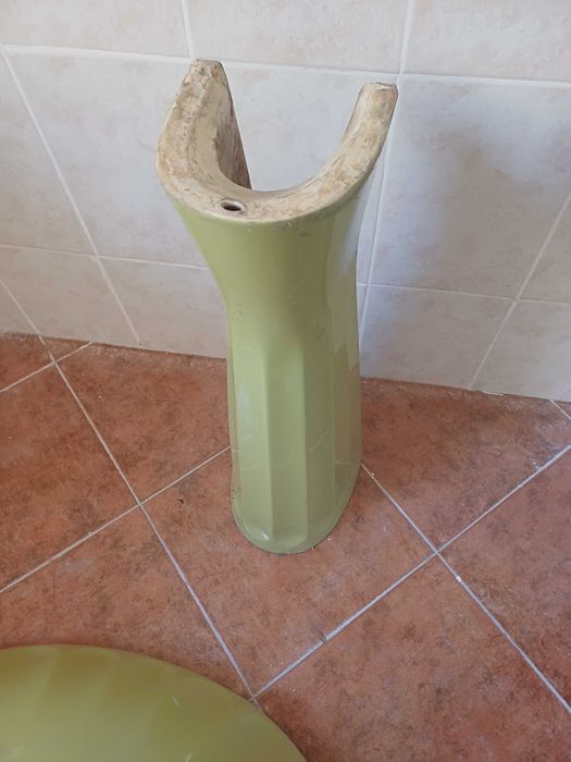 Lavatório com coluna wc