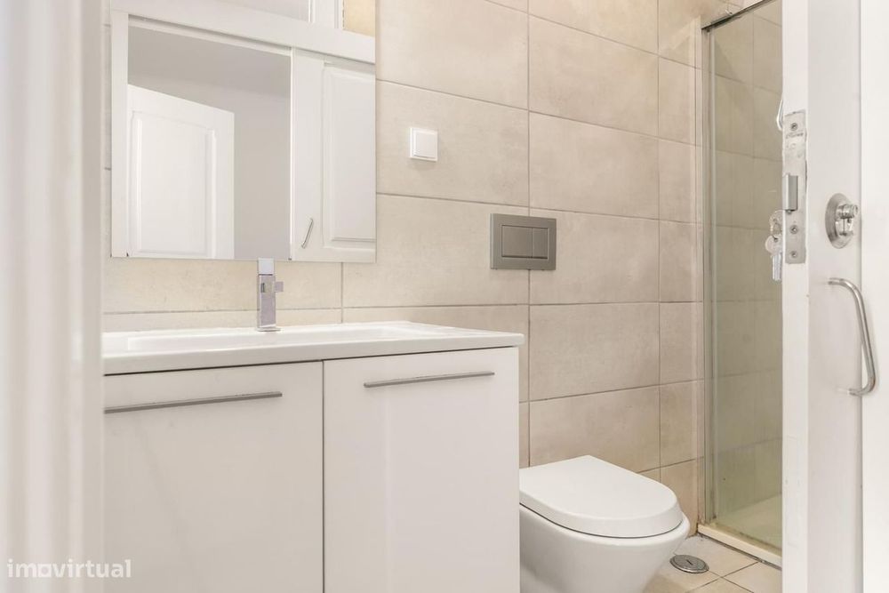 Apartamento T3 + 1, Castelo, Lisboa