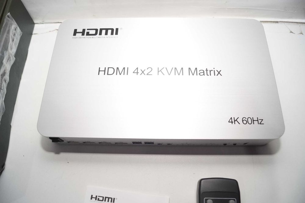 Przełącznik Splitter Switch HDMI 4x KVM Matrix 2 monitory 4 komputery