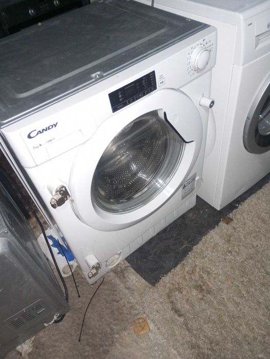 Sprzedam pralkę Candy  pod zabudowę