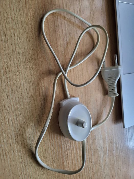 Ładowarka do szczoteczki Oral-B, Braun