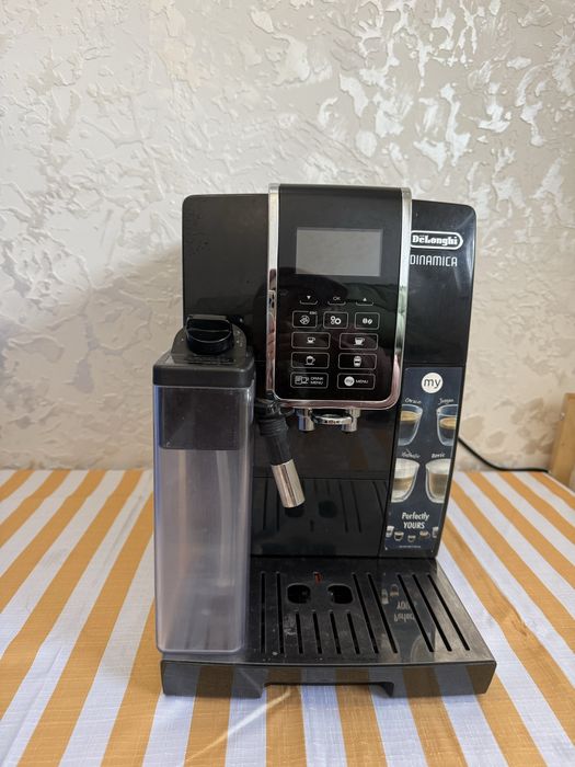 Продам кавомашину DeLonghi Dinamica ECAM 350.15.B