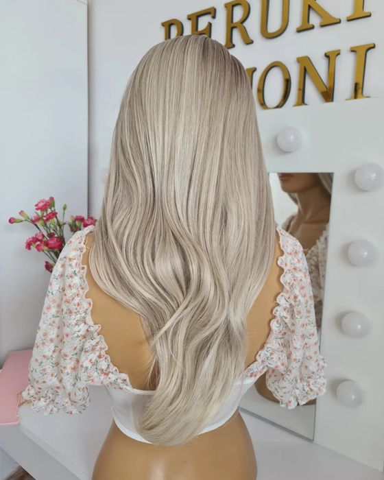 Peruka popielaty blond