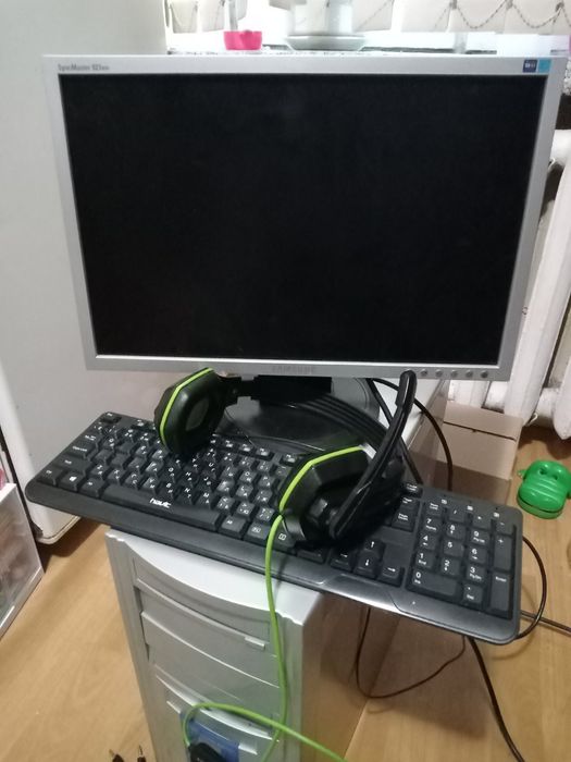 Компьютер с монитором