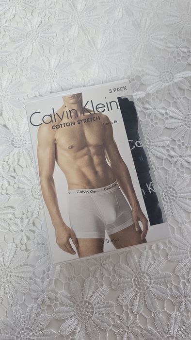 Majtki Calvina Kleina