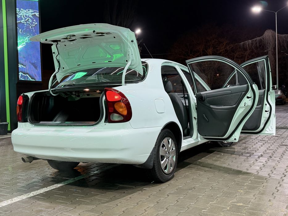 Продам Ланос на автомате 16г