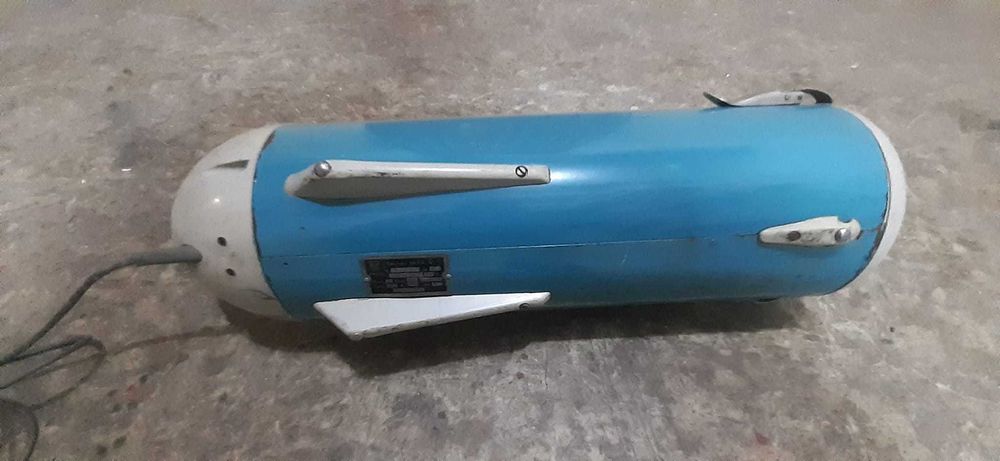 Stary Odkurzacz Alfa K2 z 1970 roku