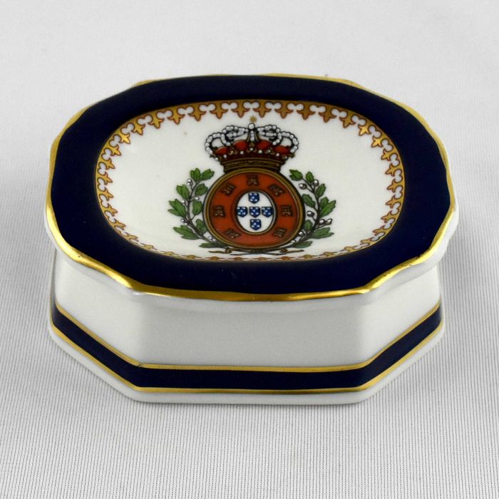 Saleiro em porcelana Porart decoração D. Pedro IV