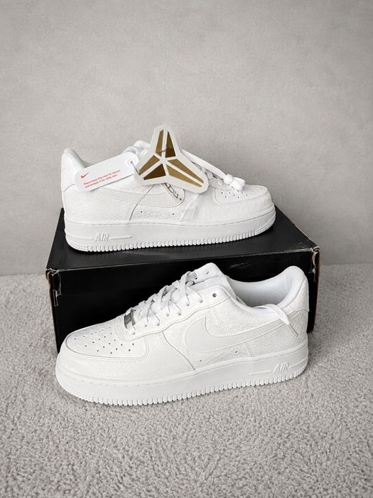 Buty Nike Air Force 1 '07 LX.   |   r.42