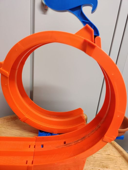 Трек Хот Вілс рампа