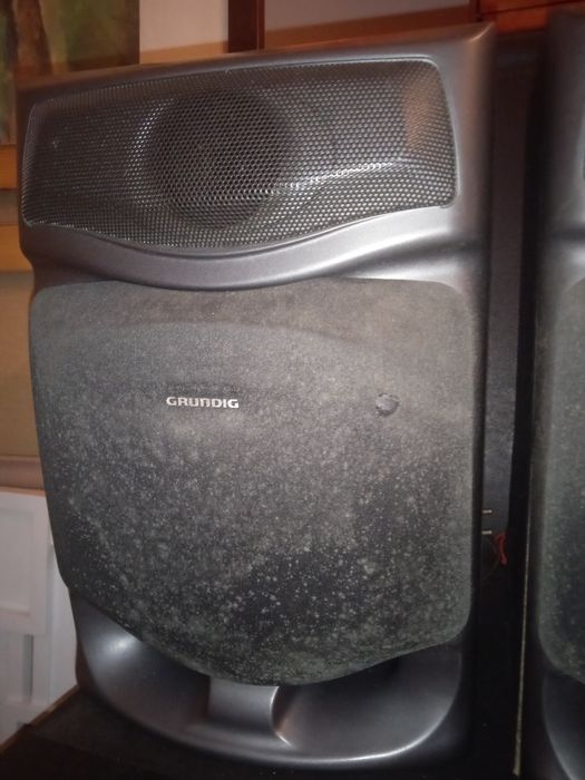 Par de Colunas Grundig 20w 3 ohm