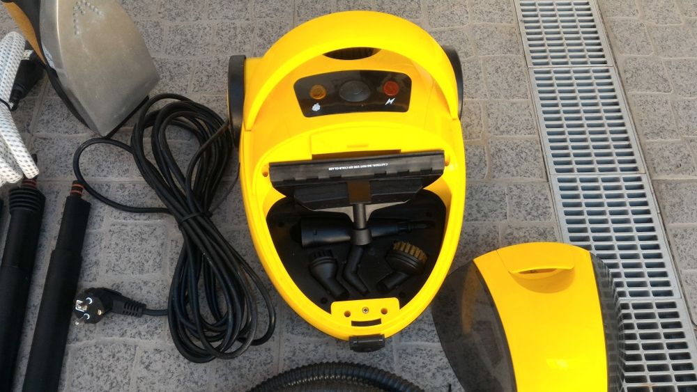 Ferro de engomar+Máquina de limpeza a vapor