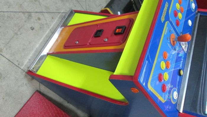 Máquina com várias cores arcade com 2800  jogos, com garantia