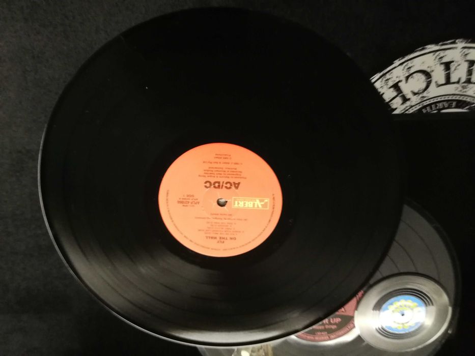 AC/DC Fly On The ustralian 87