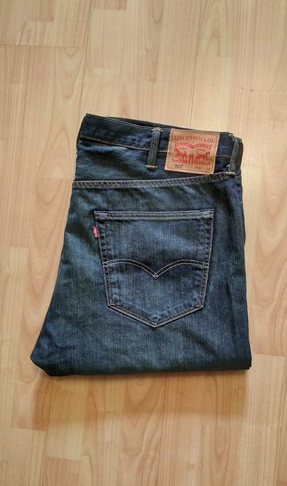 Класичні, прямі джинси Levi's. Оригінал