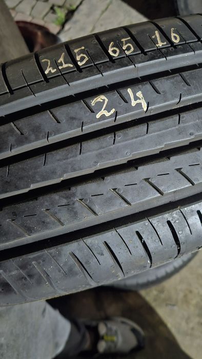 Yokohama 215 65 r16