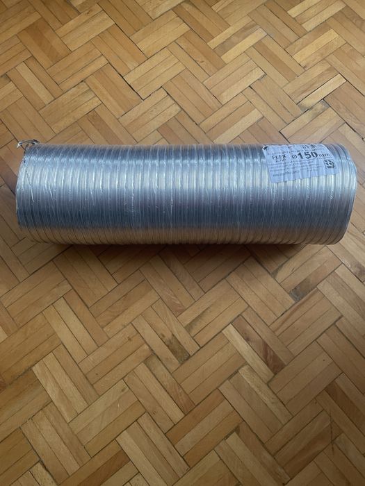 Elastyczny przewód  aluminiowy. Rura giętka do okapu.