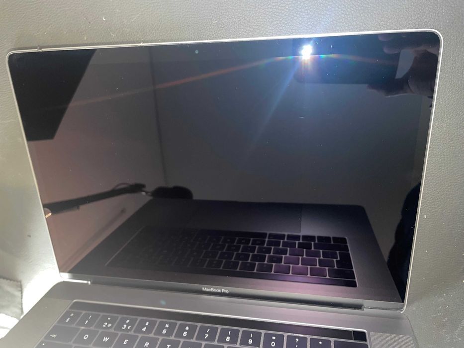 Macbook Pro 15" - 2016 - Para peças