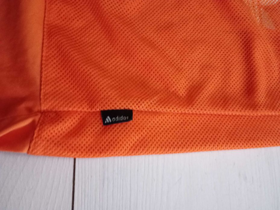 Sportowa koszulka Adidas