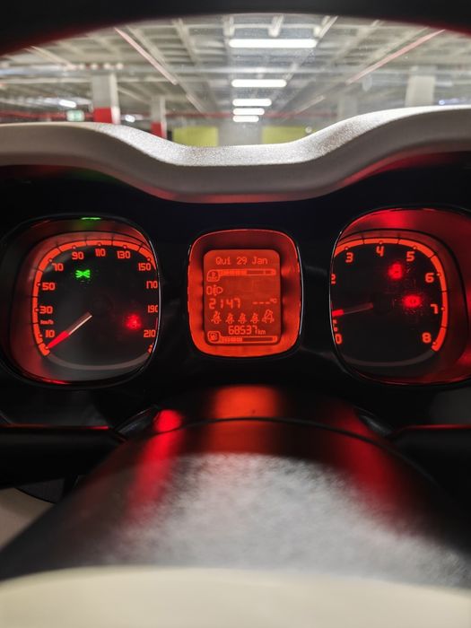 Fiat Panda Lounge 2016 – 1.25 Gasolina, 5 Portas, Apenas 65.000 km