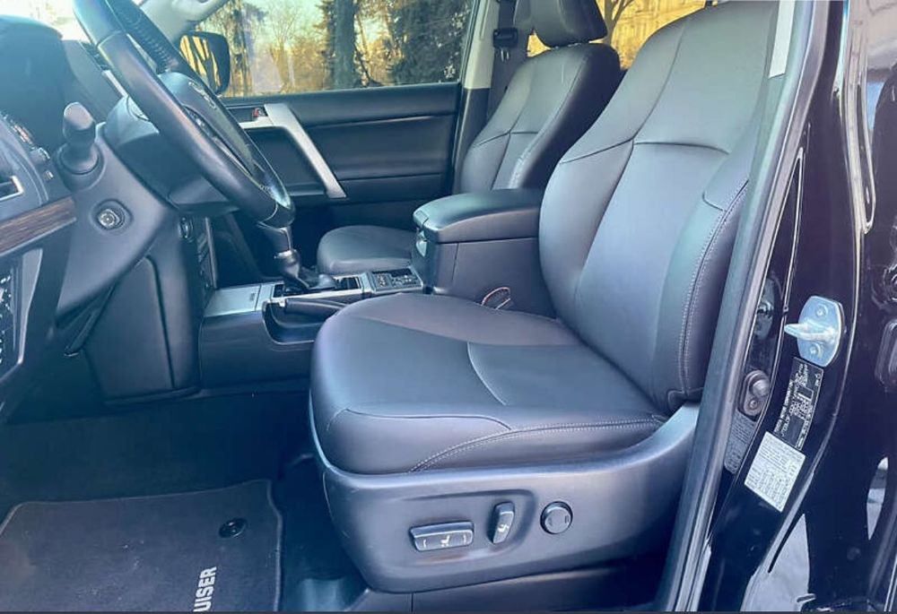 Toyota Land Cruiser Prado 2019 VIN JTEBU3FJ00K174990 фото оголошення 16 з 21