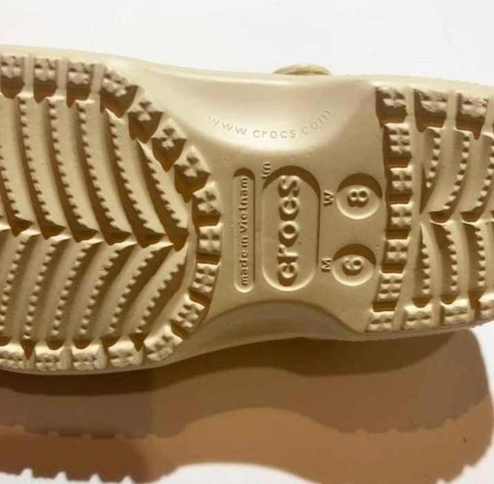 Жіночі шльопанці Crocs classic clog/сабо крокс