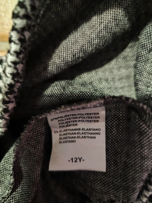 Leggings pretas e brancas de menina