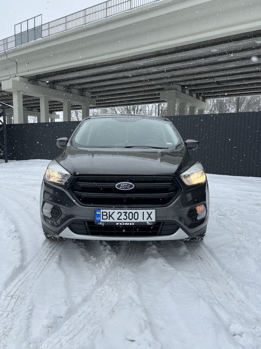 Ford Escape 2018 рік