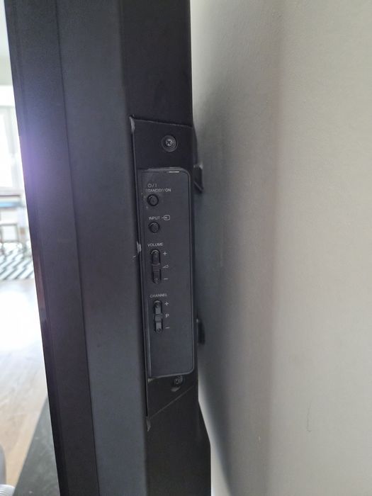 TV Pioneer "Kuro" 40"