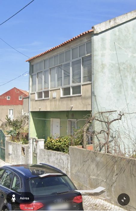 2 aparamentos T2 com terreno 500 m2