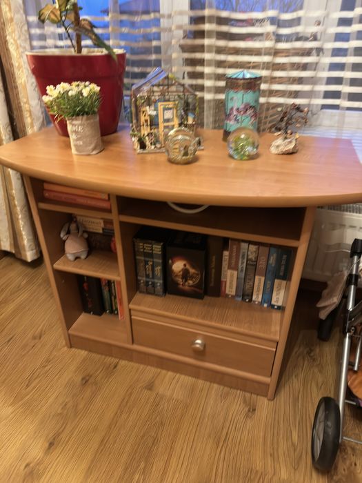 Тумба под телевизор