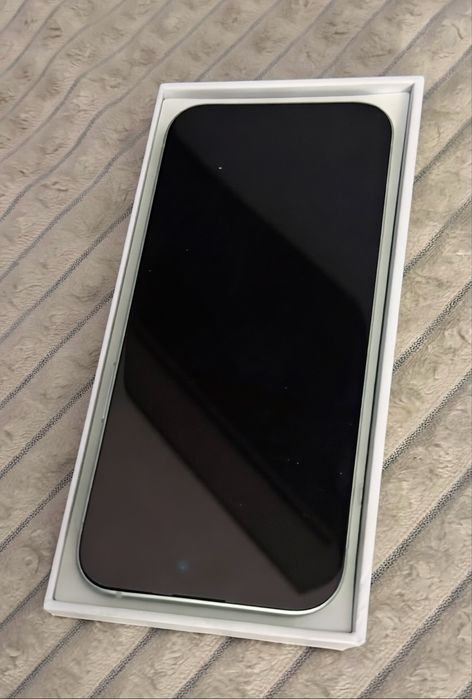 Smartfon Apple iPhone 15 256GB