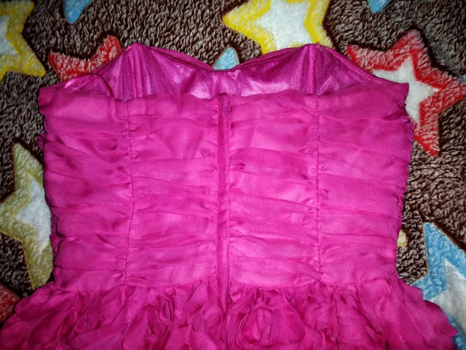 Розовое платье с цветами пышное нарядное XXS-XS ярко розовое платье