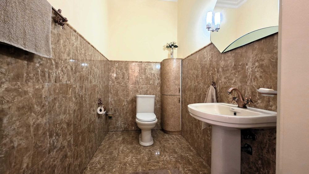 Продаж 3 поверх. будинку 380 м², 12 соток, село Чайки, Бучанський р-н